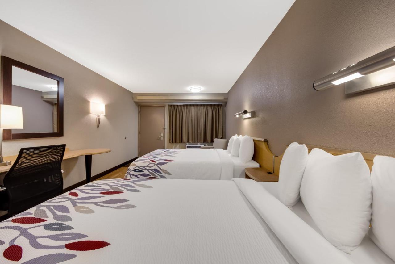 Red Roof Inn Asheville - Biltmore West Экстерьер фото