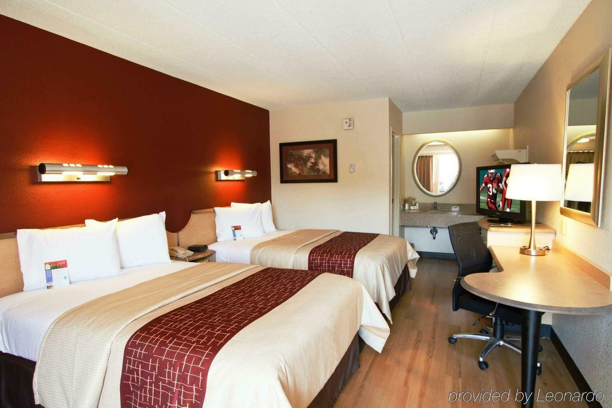 Red Roof Inn Asheville - Biltmore West Экстерьер фото